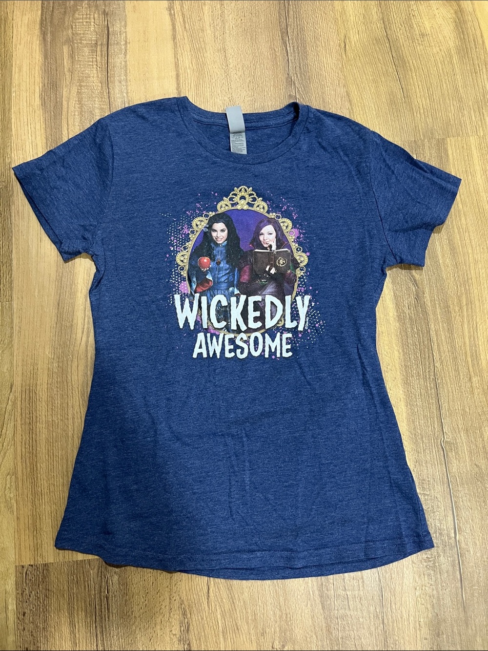 Girls size 14 “Descendants” T-Shirt